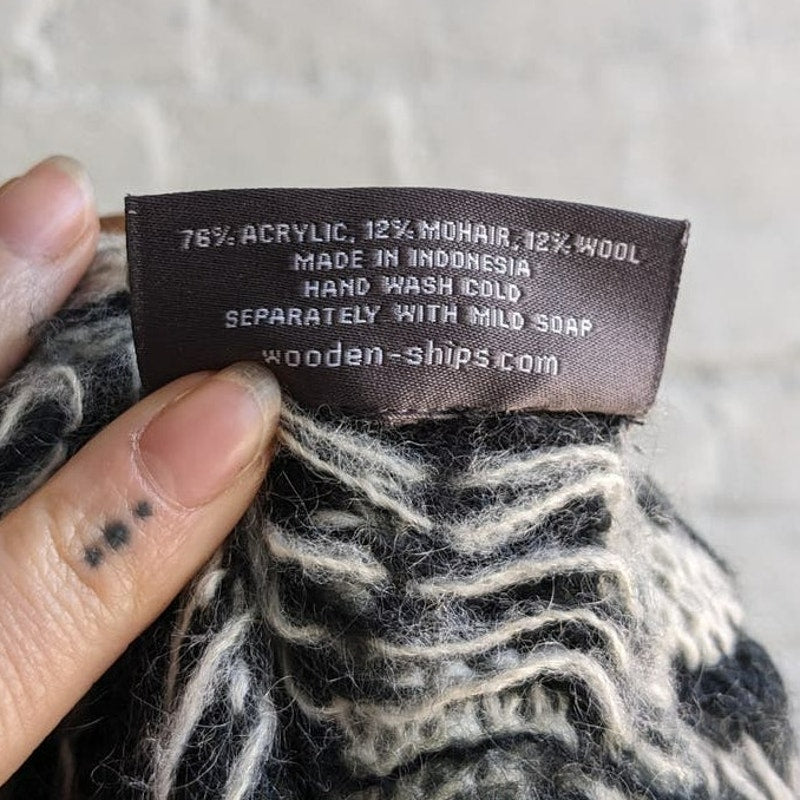 Fuzzy Minimalist Mohair Wool Houndstooth Cozy Chunky Knit Scarf Ski Bunny Wrap