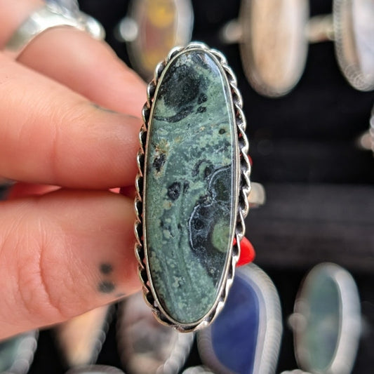 Green Swirl Boho Statement Ring Oval Silver Vintage Groovy Southwest Size 9.25