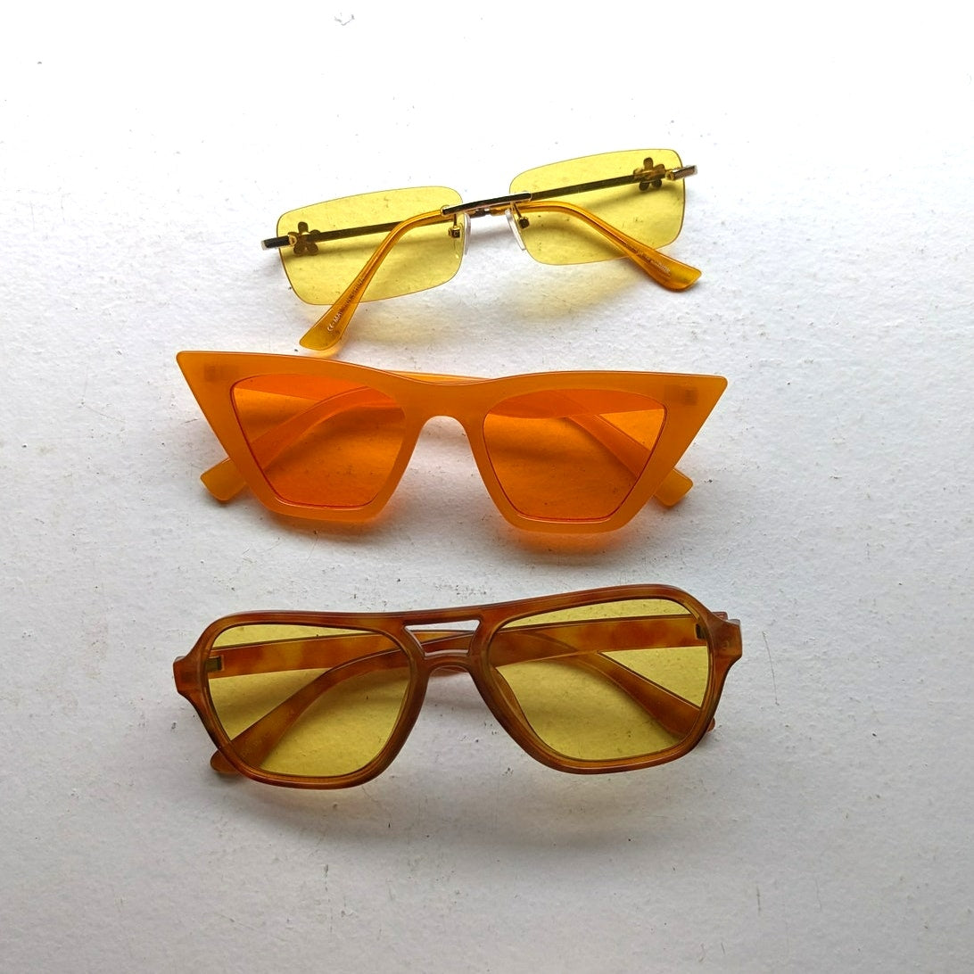 Y2K Retro 70s Yellow Daisy Festival Sunglasses Floral Groovy Gold Sunnies Shades