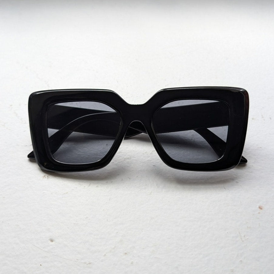 70s Retro Black Square Minimalist Festival Sunglasses Chic Tinted Sunnies Shades