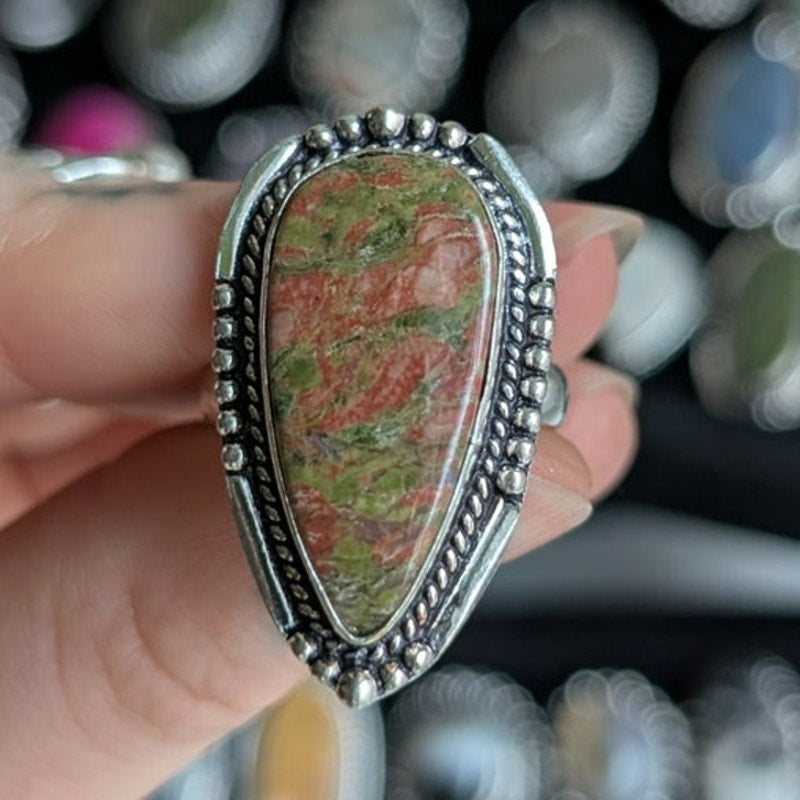 Green and Pink Natural Stone Ring Boho Chic Sterling Silver Vintage Size 8