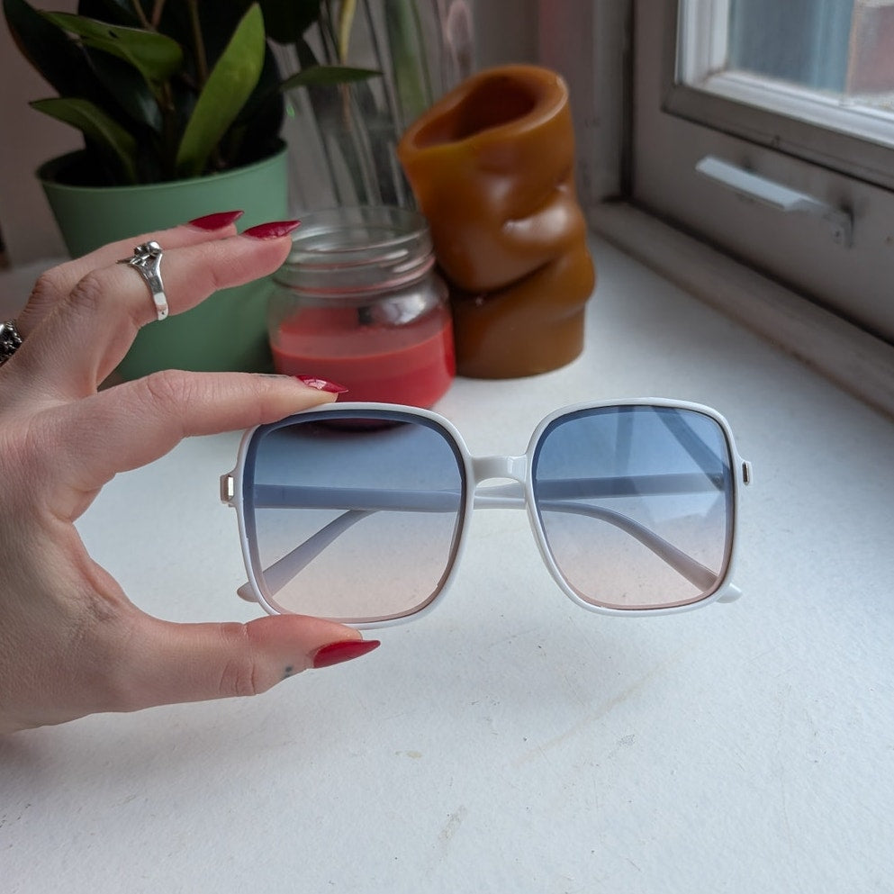 Retro White Square Mob Wife Festival Sunglasses Boho Chic Tinted Sunnies Shades