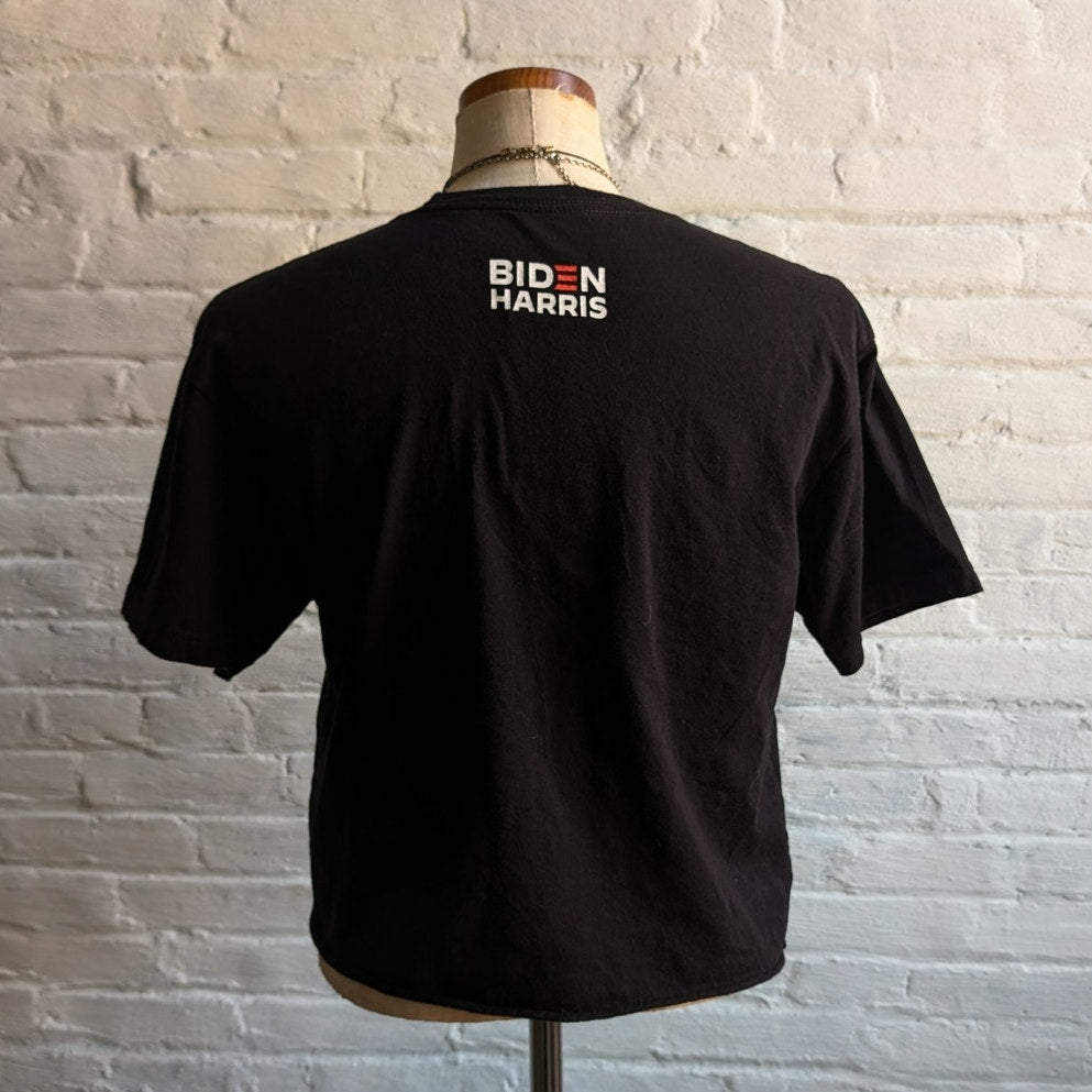Retro Black Cropped Graphic Print Tee Kamala Harris Boxy Raw Hem T-Shirt Top