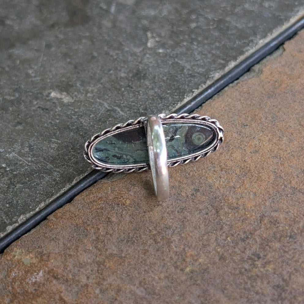 Green Swirl Boho Statement Ring Oval Silver Vintage Groovy Southwest Size 9.25