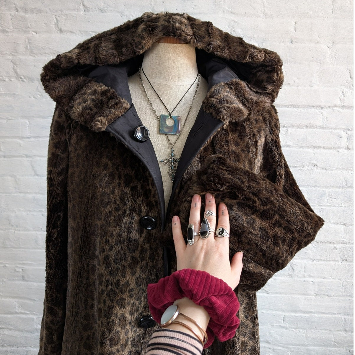 Vintage Cheetah Faux Fur Coat Mobwife Reversible Furry Animal Print Fuzzy Jacket