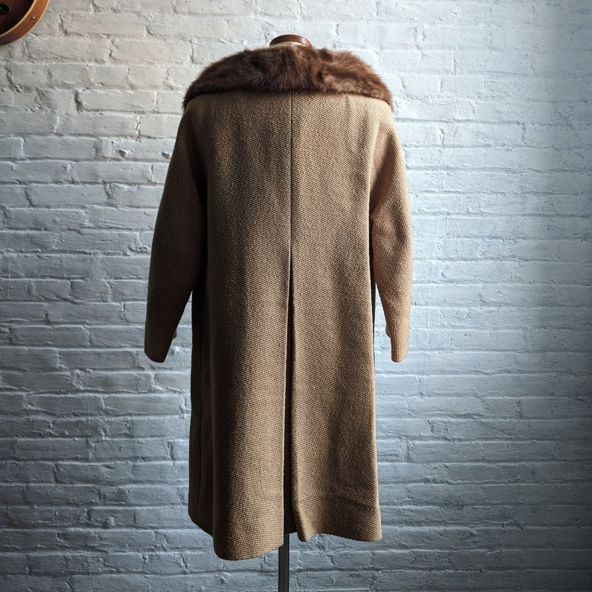 Vintage Wool Mink Fur Tan Coat Camel Swing Boucle Furry Collar Mod Chic Jacket