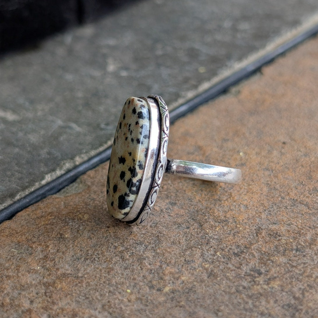 Cream Spotted Boho Statement Ring Sterling Silver Vintage Southwest Oval Size 8