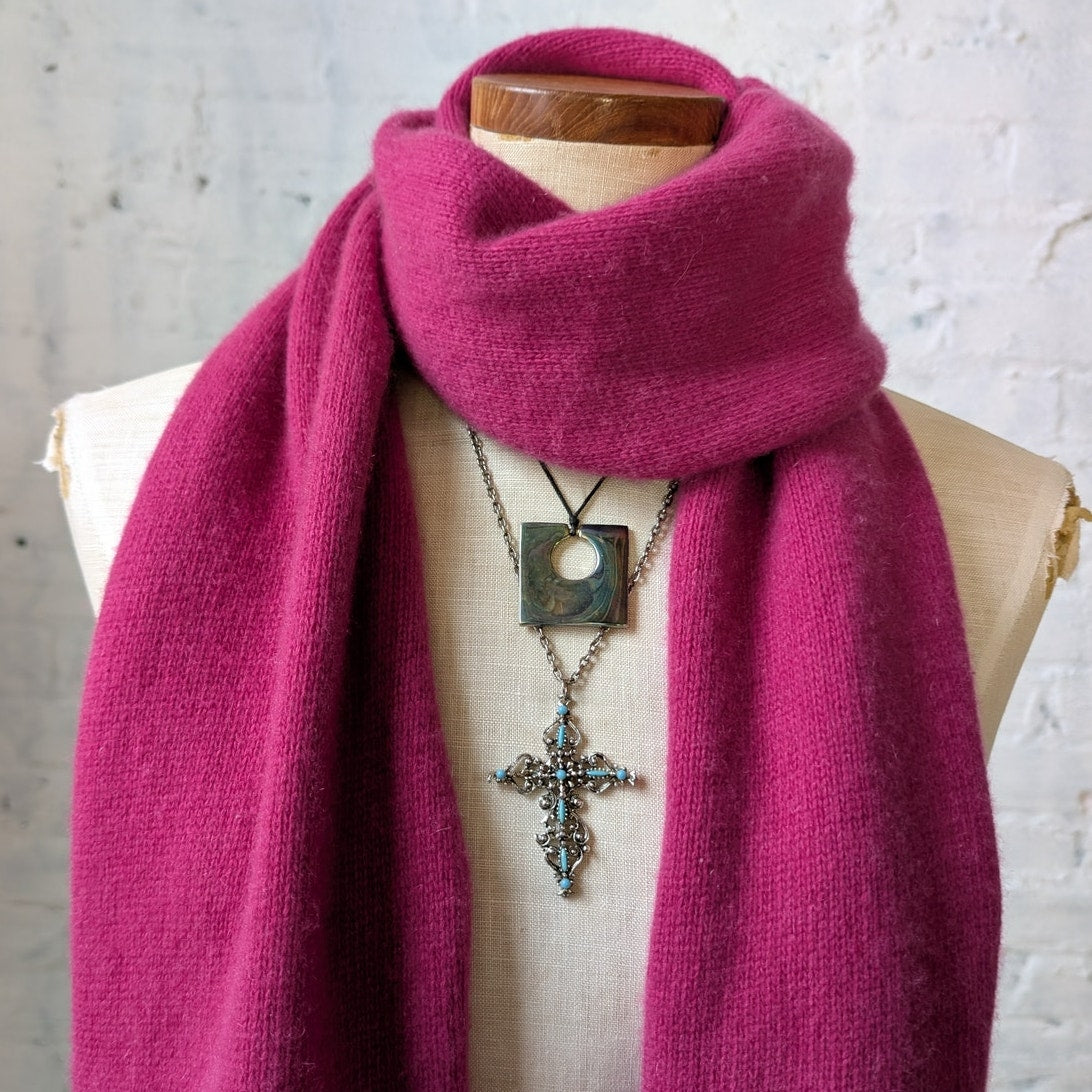 Bergdorf Goodman Vintage Hot Pink Cashmere Luxury Scarf Fuzzy Magenta Shawl Wrap