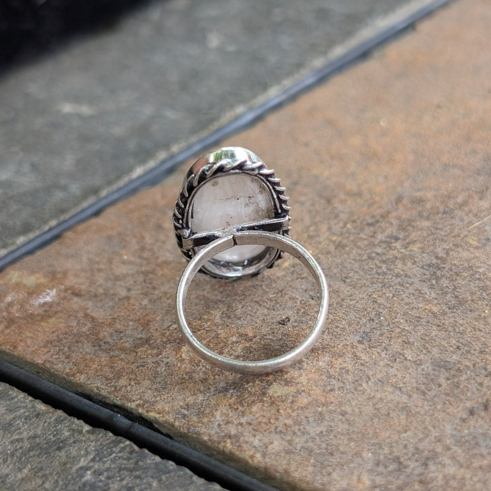 White Oval Boho Silver Statement Ring Vintage Minimal Southwest Pearl Size 7.75