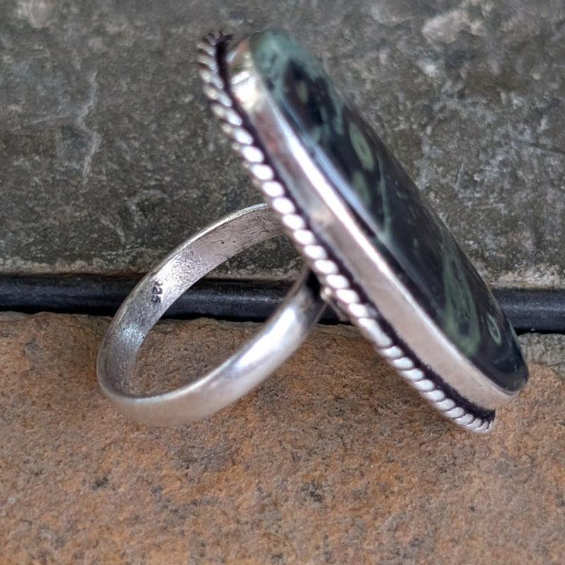 Earthy Green Oval Witchy Ring Boho Chic Statement Ring Groovy Vintage Size 8.75