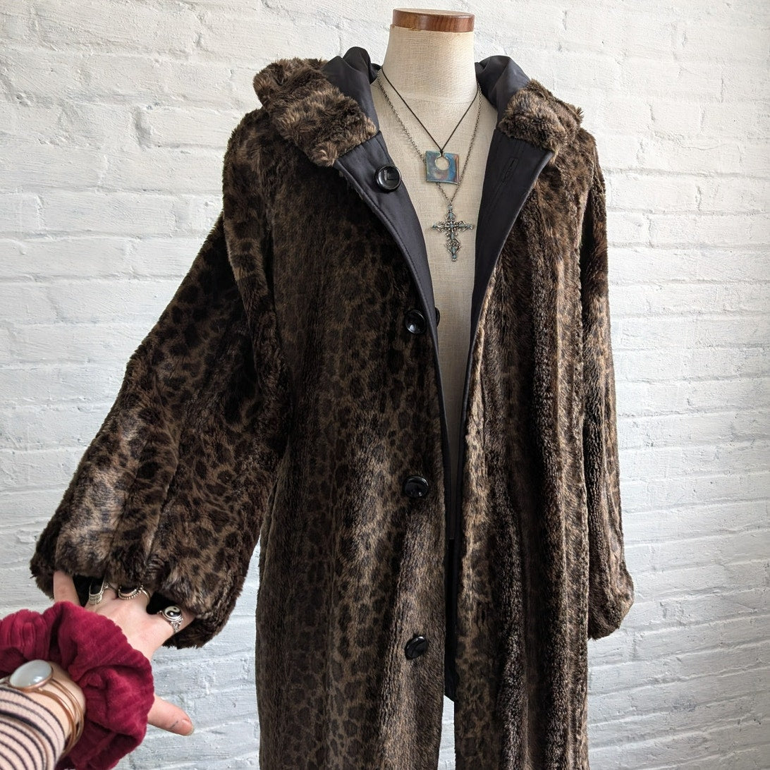 Vintage Cheetah Faux Fur Coat Mobwife Reversible Furry Animal Print Fuzzy Jacket