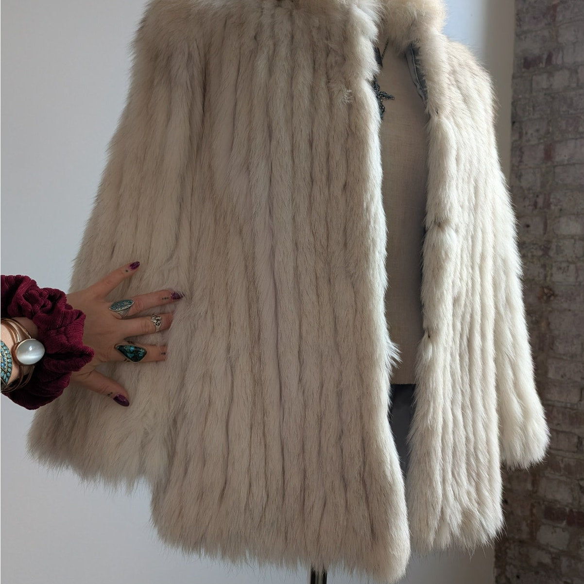 Vintage White Fluffy Fox Fur Coat Furry Glam Mob Wife Ski Luxury Jacket Large