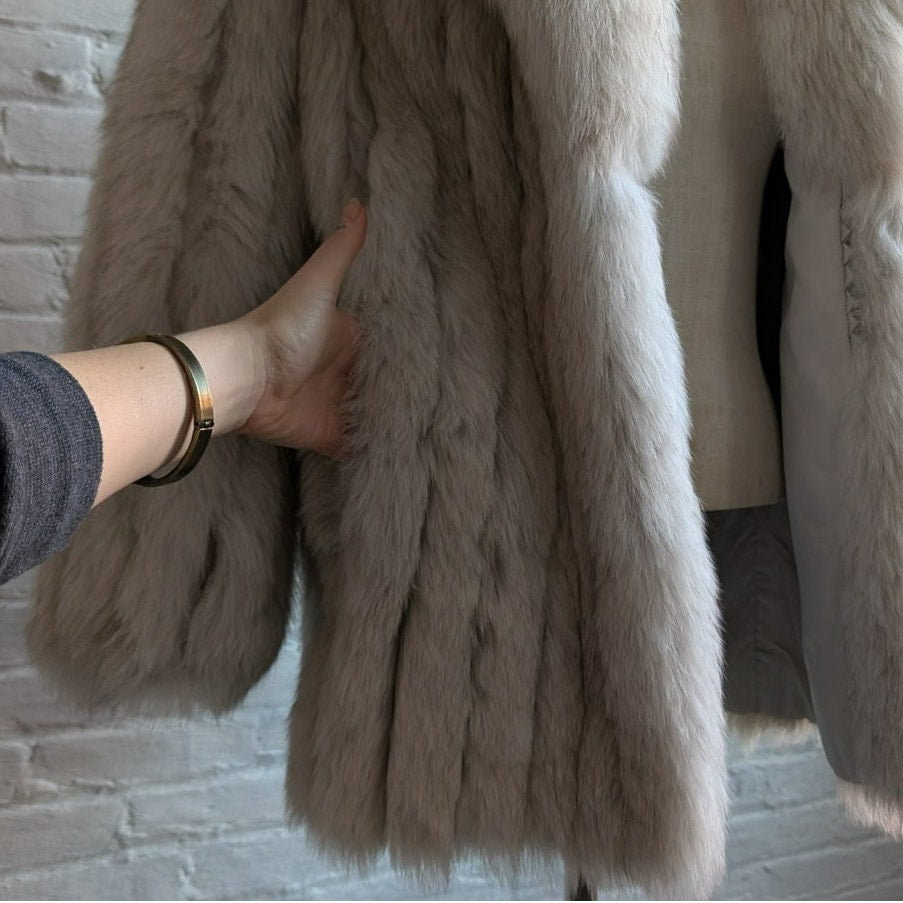 Vintage White Fluffy Fox Fur Coat Spotted Genuine Furry Mobwife Designer Jacket