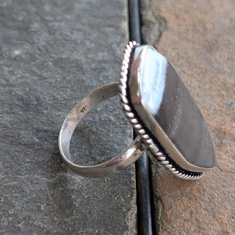Gray Stone Boho Statement Ring Banded Silver Sz 7.75 Vintage Teardrop Coffin