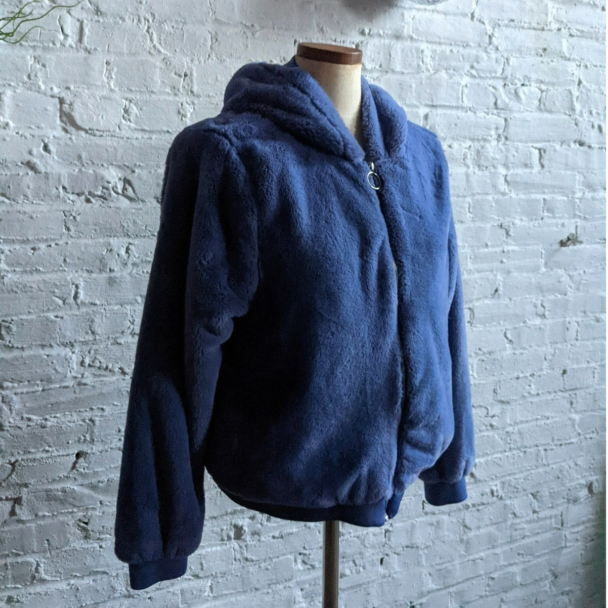 Y2K Blue Faux Fur Jacket Furry Hooded Zip Up Sweatshirt M Velvet Fuzzy Sweater