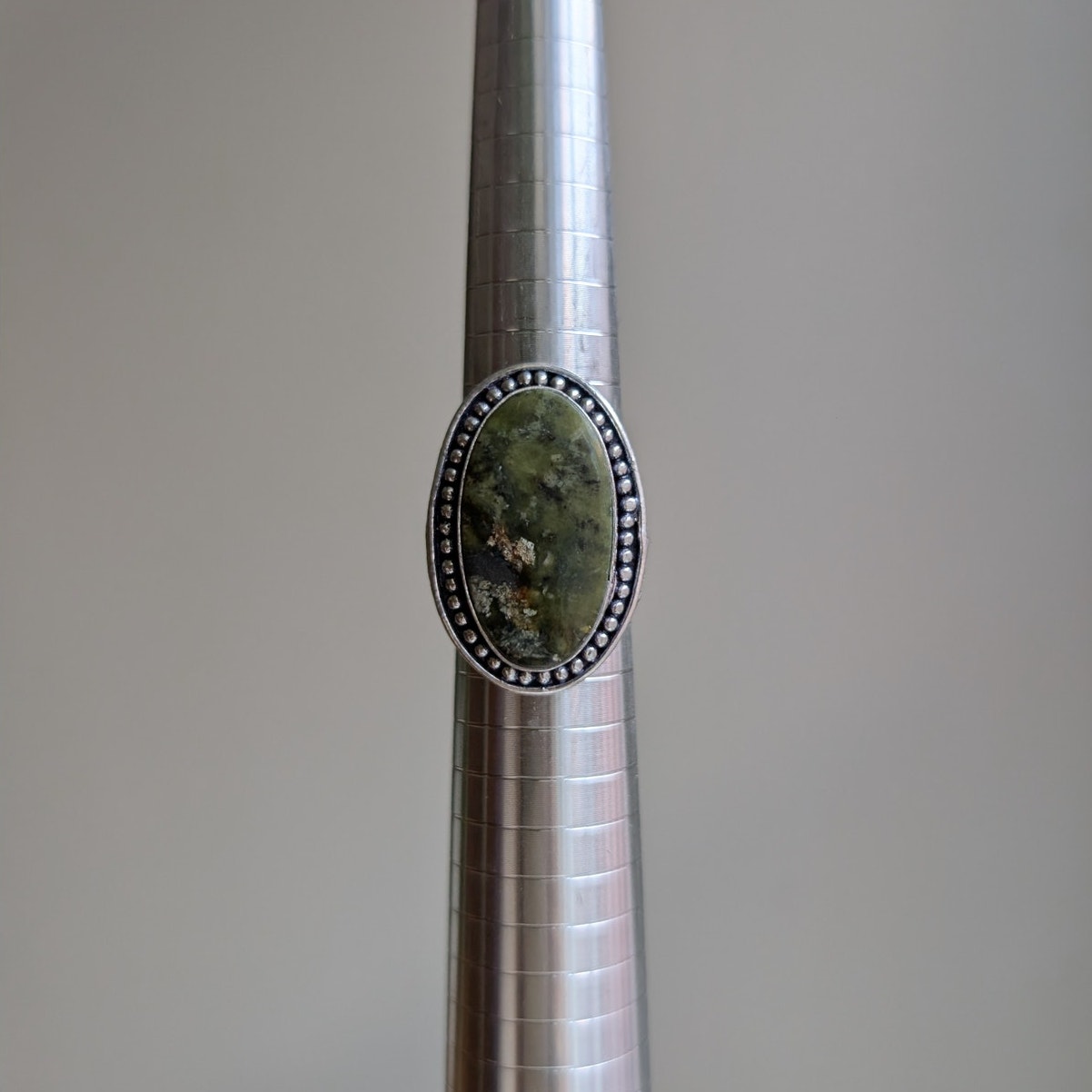 Green Speckled Earthy Oval Sterling Silver Ring Vintage Natural Stone Size 8.5