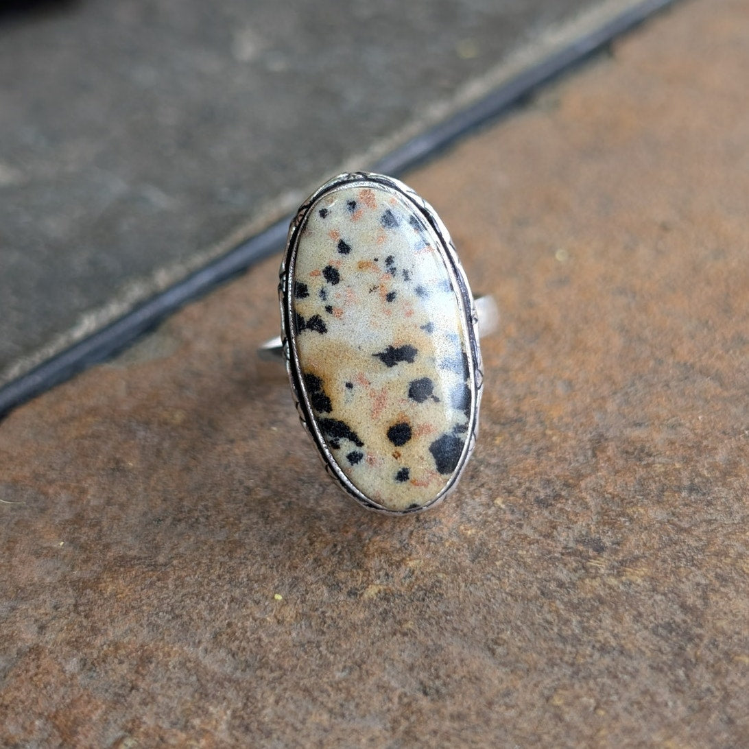 Cream Spotted Boho Statement Ring Sterling Silver Vintage Southwest Oval Size 8