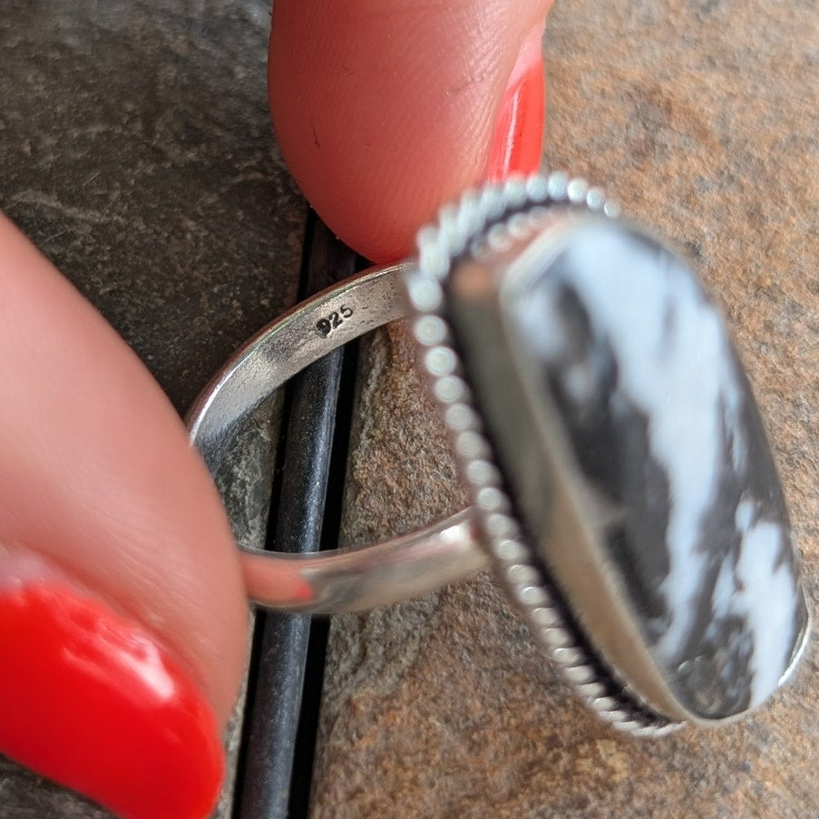 Vintage Silver Chunky Statement Ring Sz 8.75 Black White Moody Groovy Southwest