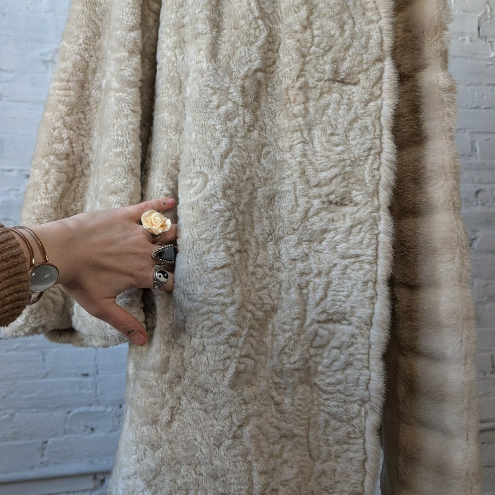 Vintage White Faux Fur Trench Coat Afghan Furry Mob Wife Boho Chic Carpet Jacket