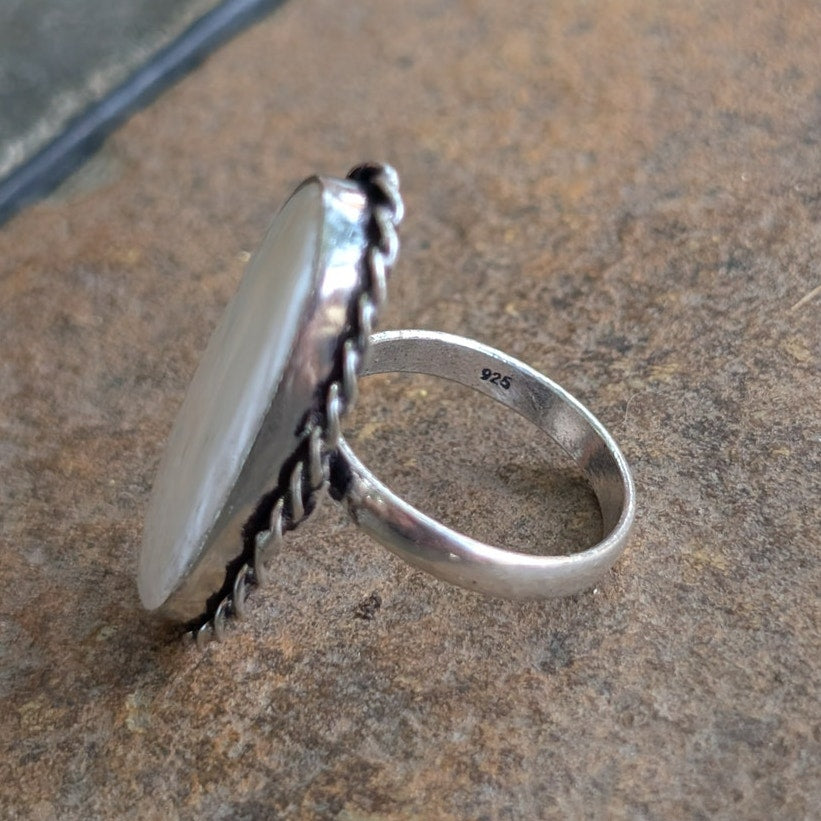 White Oval Boho Silver Statement Ring Vintage Minimal Southwest Pearl Size 7.75