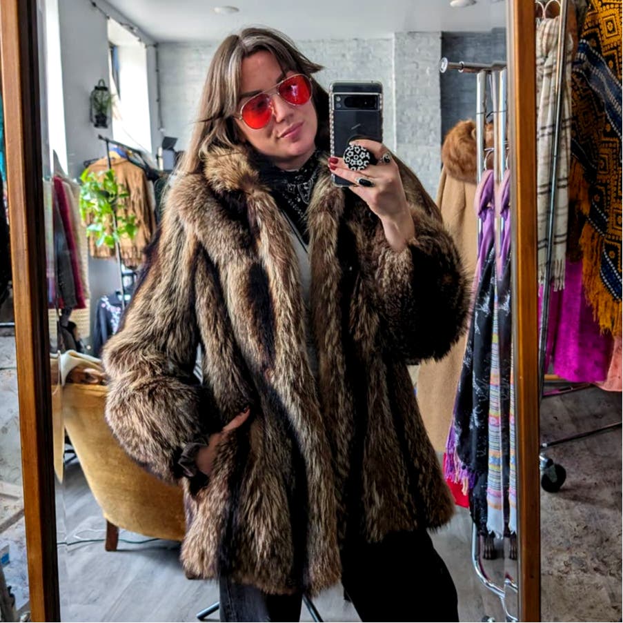 70s Vintage Mob Wife Raccoon Fur Coat Coat Groovy Furry Shag Oversize Jacket
