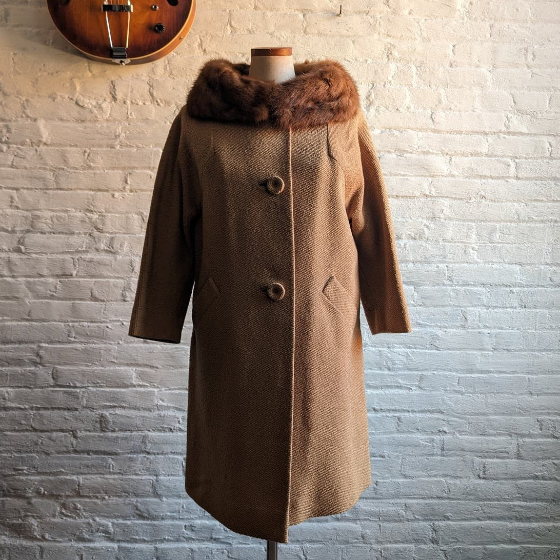 Vintage Wool Mink Fur Tan Coat Camel Swing Boucle Furry Collar Mod Chic Jacket