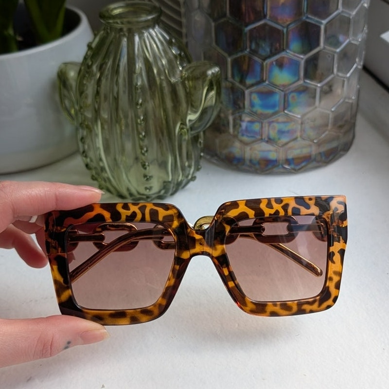70s Retro Tortoiseshell Leopard Festival Sunglasses Chunky Square Sunnies Shades