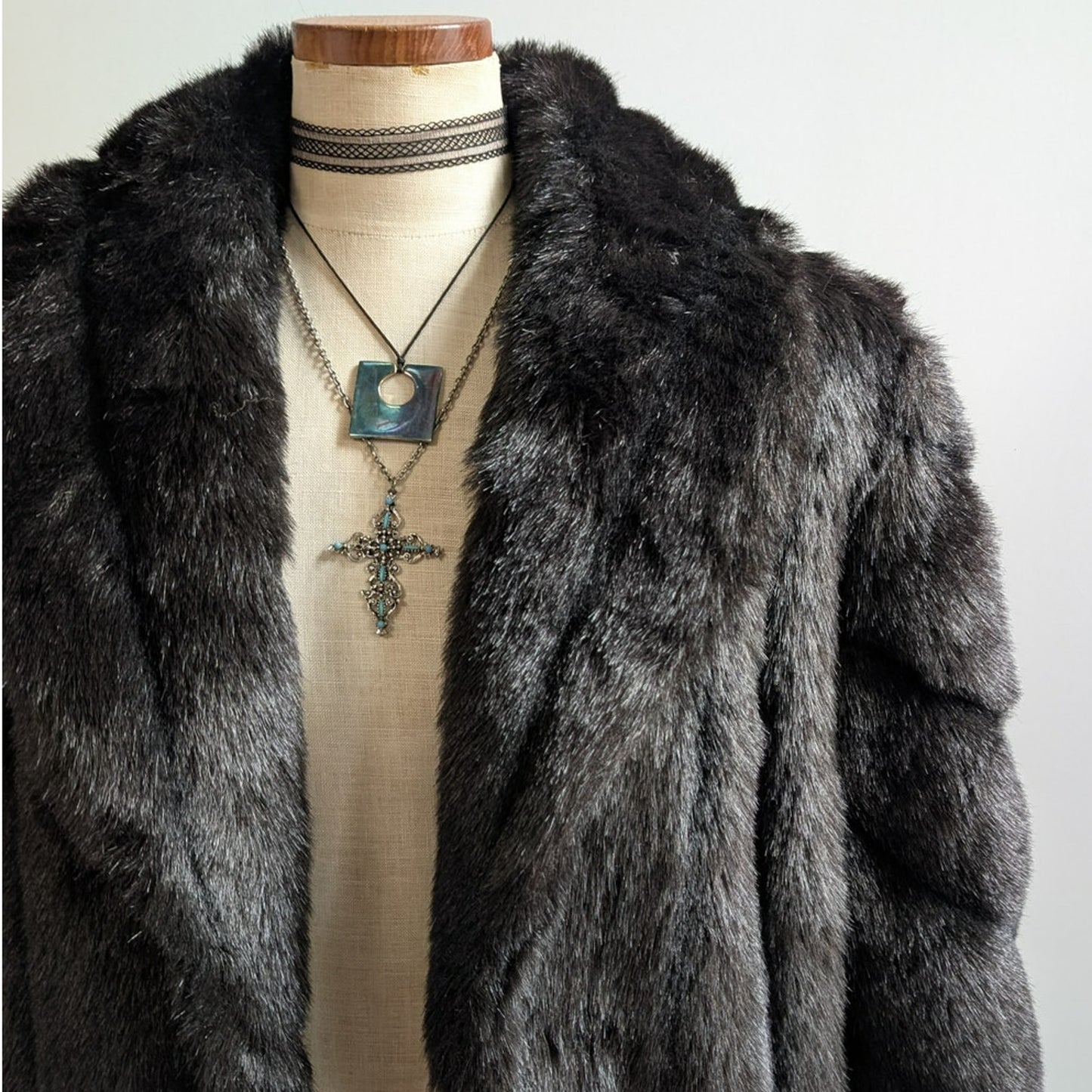 Vintage Black Faux Fur Coat Fur Trim Jacket Mob Wife Minimalist Goth Chic Medium