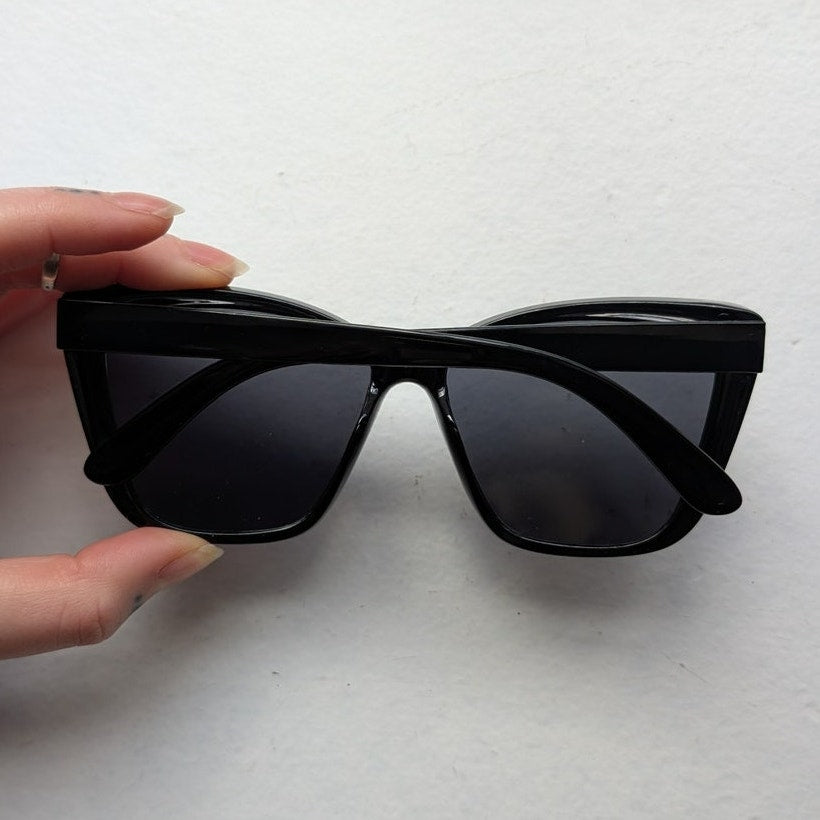 70s Retro Black Cat Eye Sunglasses Minimalist Chic Grunge Sunnies Boho Shades