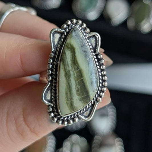 Earthy Green Grunge Sterling Silver Ring Retro Vintage Boho Natural Stone Size 8