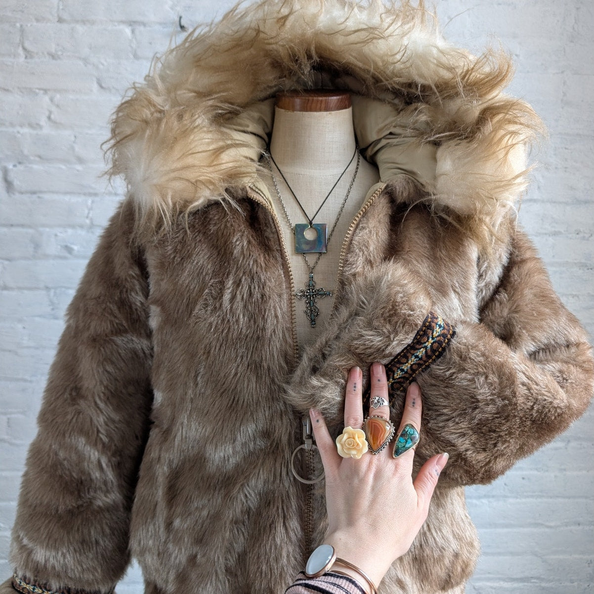 70s Vintage Faux Fur Brown Parka Coat Minimalist Shaggy Fuzzy Hooded Boho Jacket