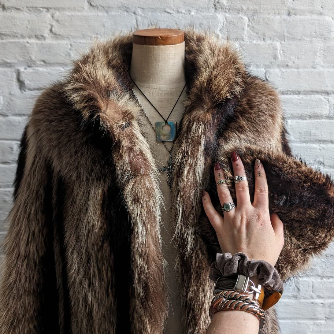70s Vintage Mob Wife Raccoon Fur Coat Coat Groovy Furry Shag Oversize Jacket