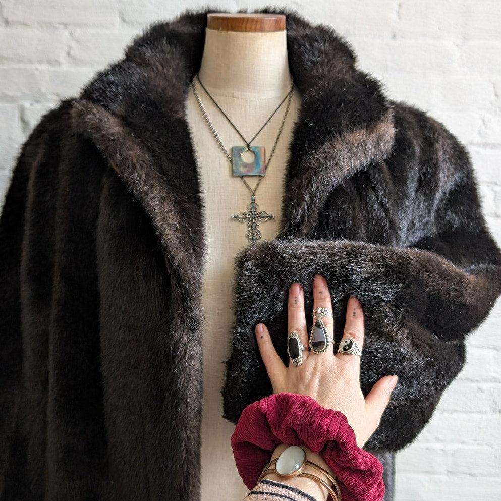 Vintage Brown Faux Fur Coat Plush Minimalist Mob Wife Fuzzy Glam Goth Jacket