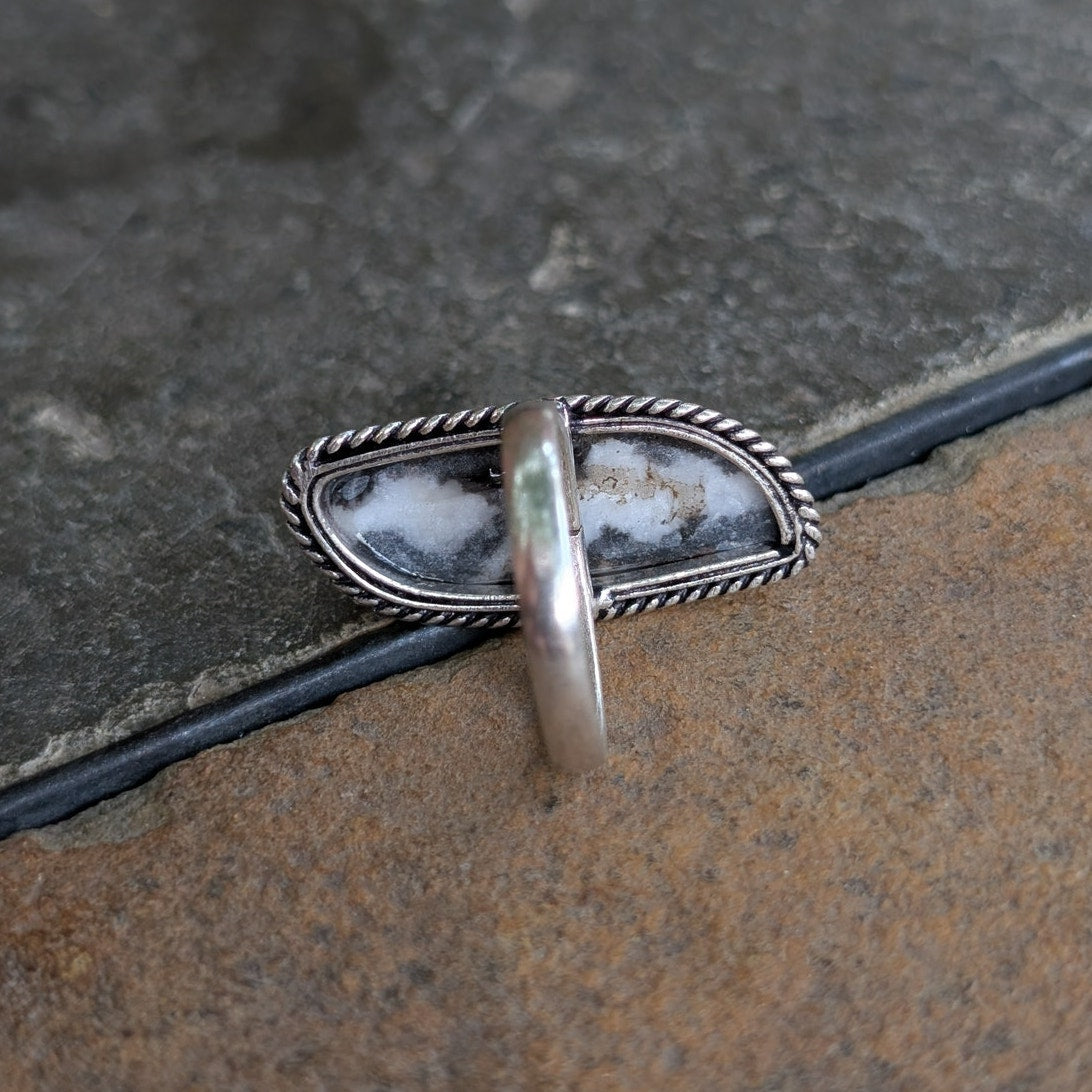 Vintage Silver Chunky Statement Ring Sz 8.75 Black White Moody Groovy Southwest
