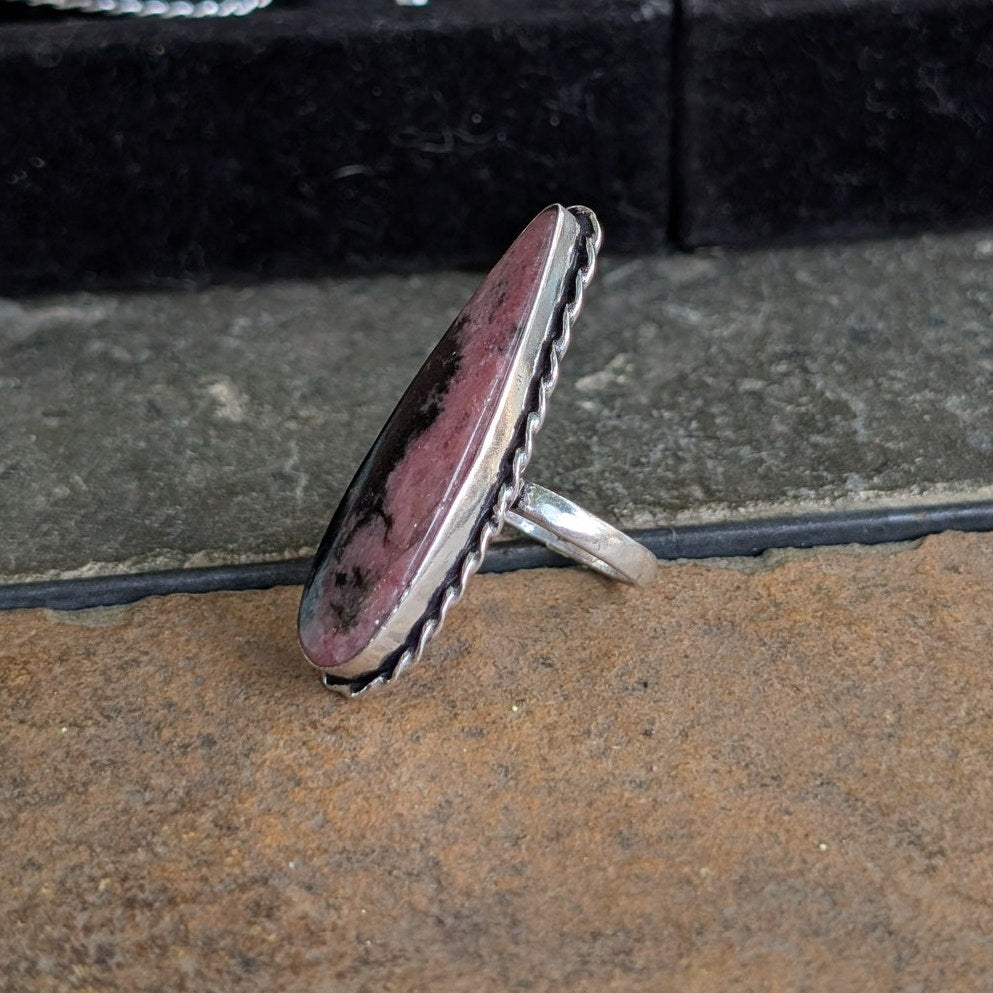 Pink Black Swirl Boho Statement Ring Sterling Silver Vintage Southwest Size 8.75