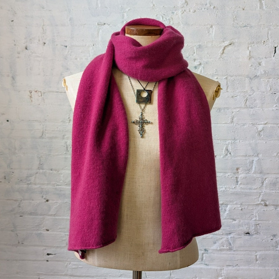 Bergdorf Goodman Vintage Hot Pink Cashmere Luxury Scarf Fuzzy Magenta Shawl Wrap