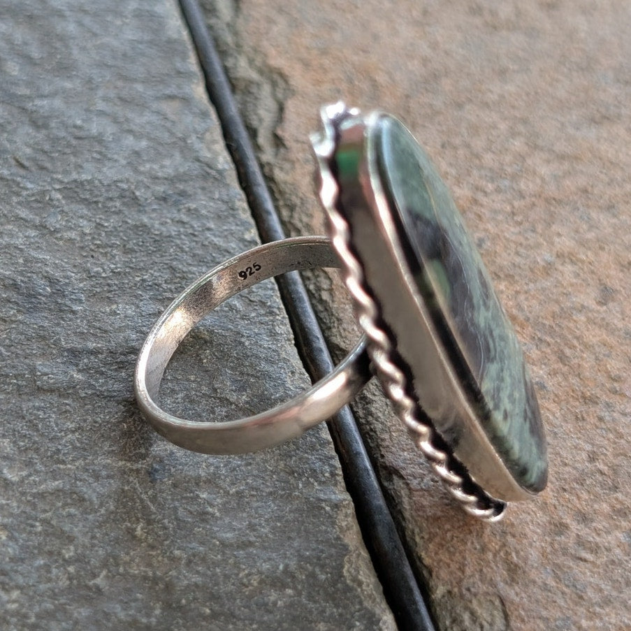 Green Swirl Boho Statement Ring Oval Silver Vintage Groovy Southwest Size 9.25