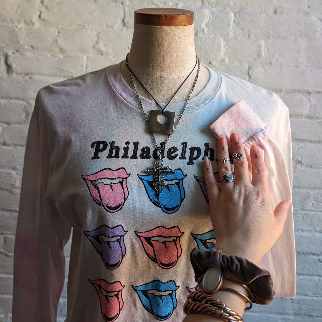 Y2K Retro 70s Pastel Rolling Stones Festival Tee Rock n Roll Cropped Band Tshirt