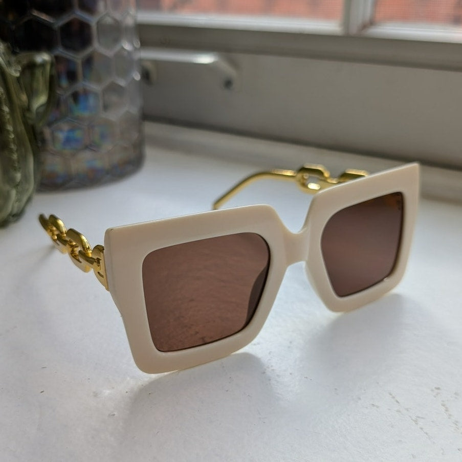 70s Retro White Square Mob Wife Festival Sunglasses Festival Chic Sunnies Shades