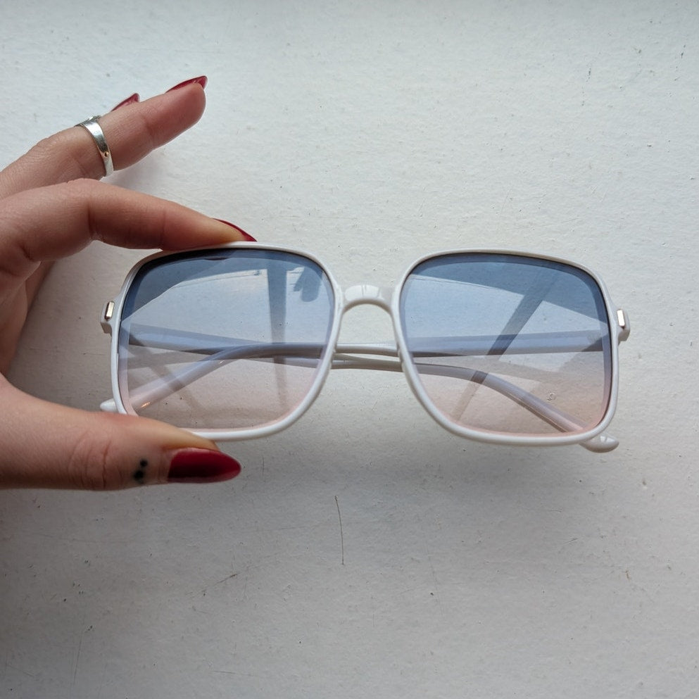 Retro White Square Mob Wife Festival Sunglasses Boho Chic Tinted Sunnies Shades