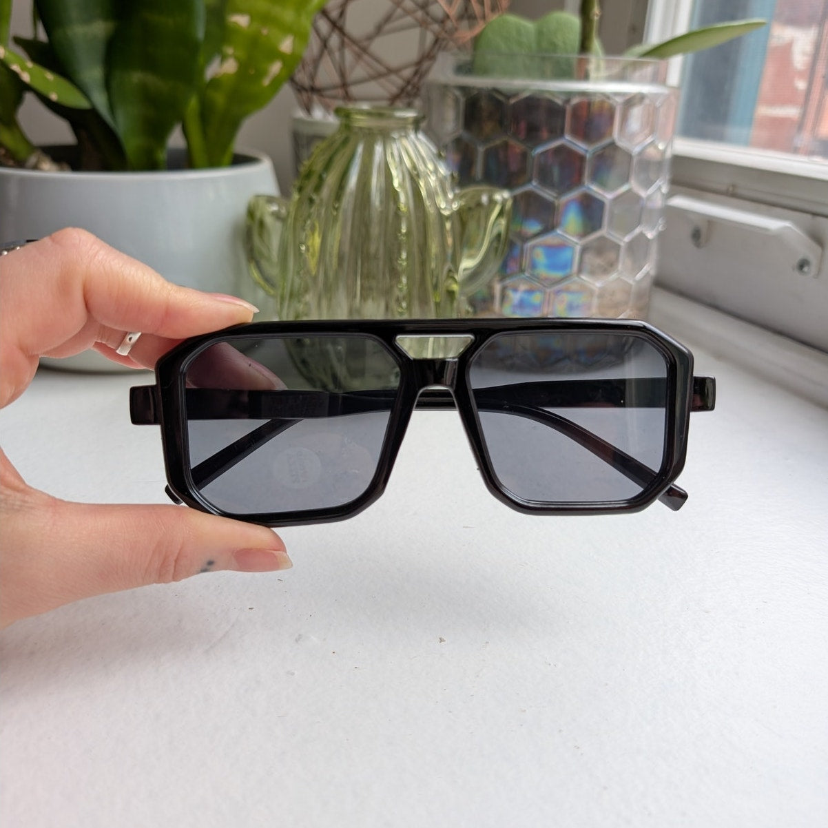 Retro Black Chic Square Sunglasses Aviator Minimalist Festival Sunnies Shades