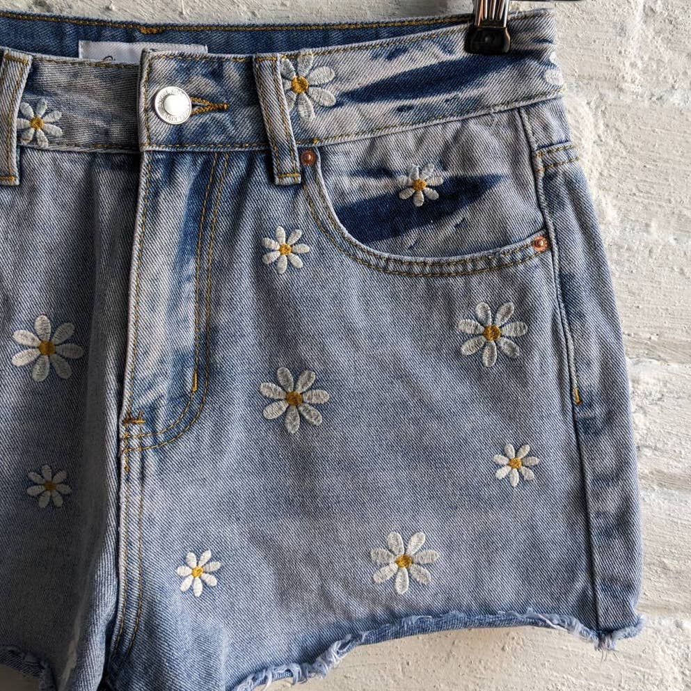 Retro Embroidered Distressed Denim Shorts Daisy Dukes Boho Floral Jean Cutoffs