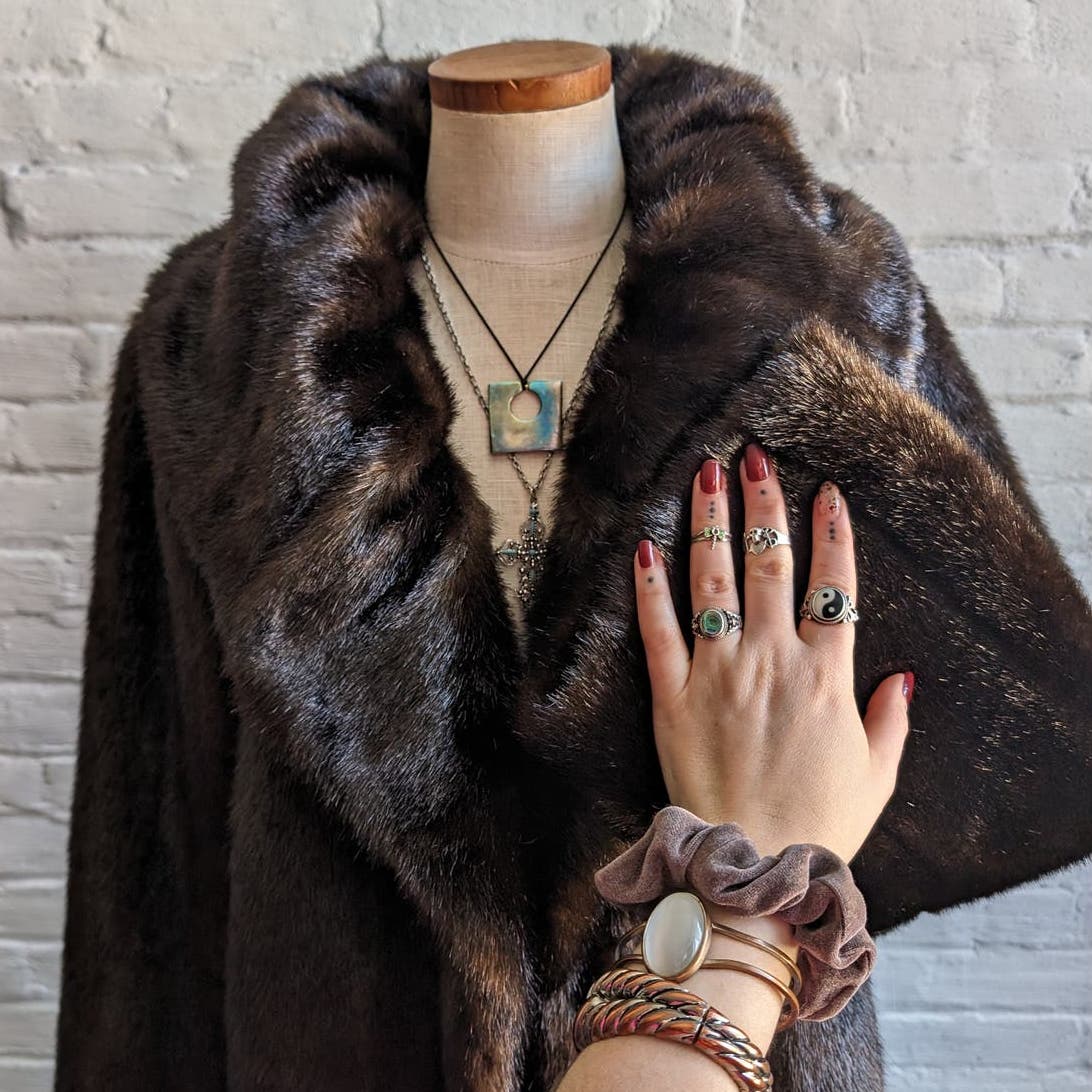 Vintage Mob Wife Chic Vegan Fur Coat Minimalist Penny Lane Boho Earthy Jacketz