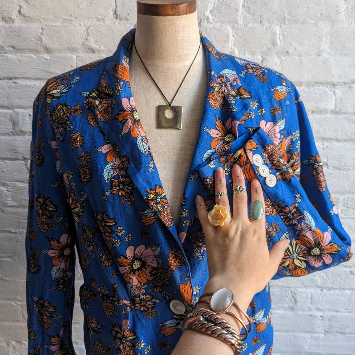 70s Retro Mod Cloth Groovy Floral Linen Blazer Vibrant Flowers Shacket Jacket