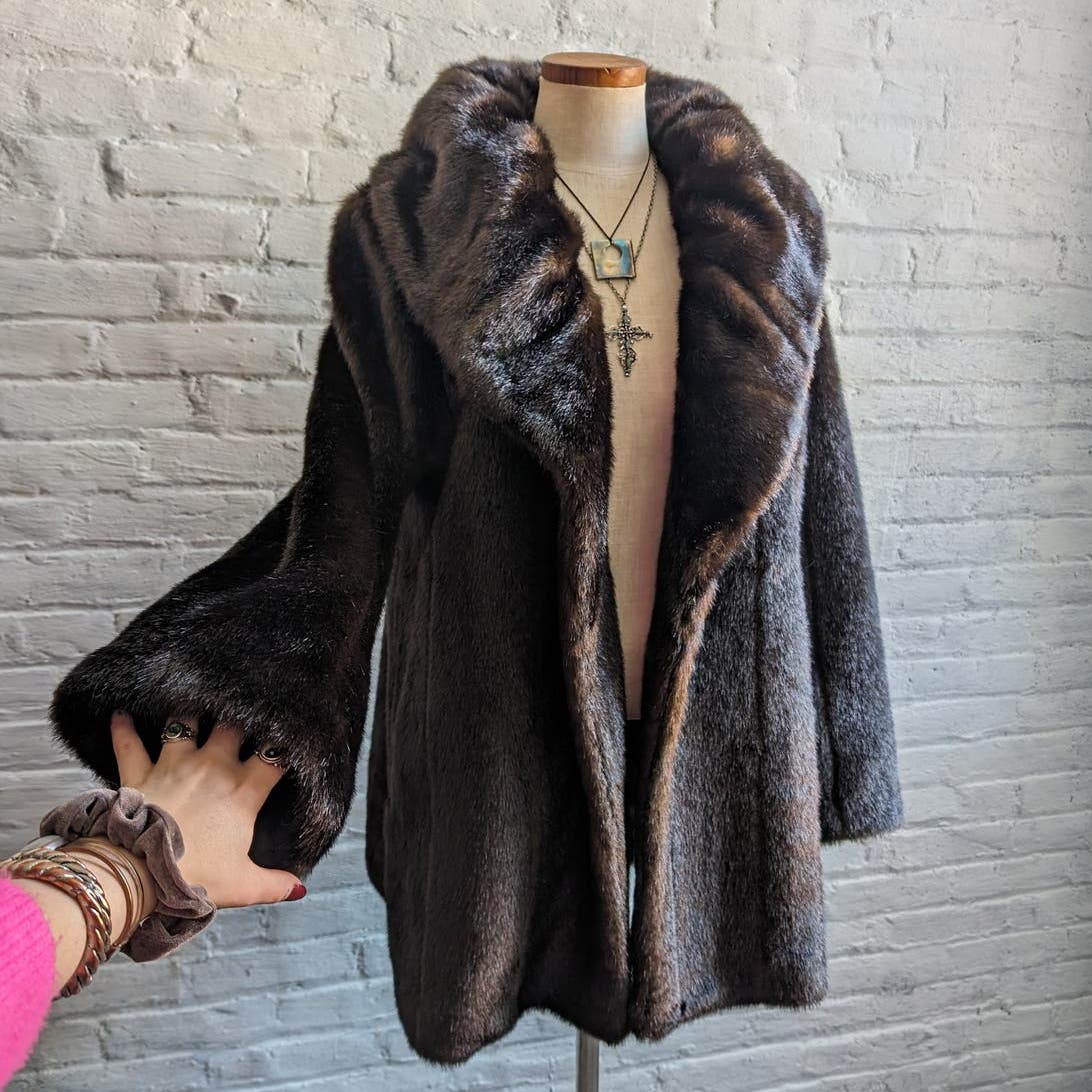Vintage Mob Wife Chic Vegan Fur Coat Minimalist Penny Lane Boho Earthy Jacketz