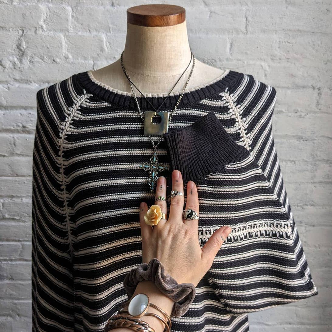 Vintage Chunky Knit Striped Cozy Sweater Minimalist Embroidered Slouchy Y2K Top