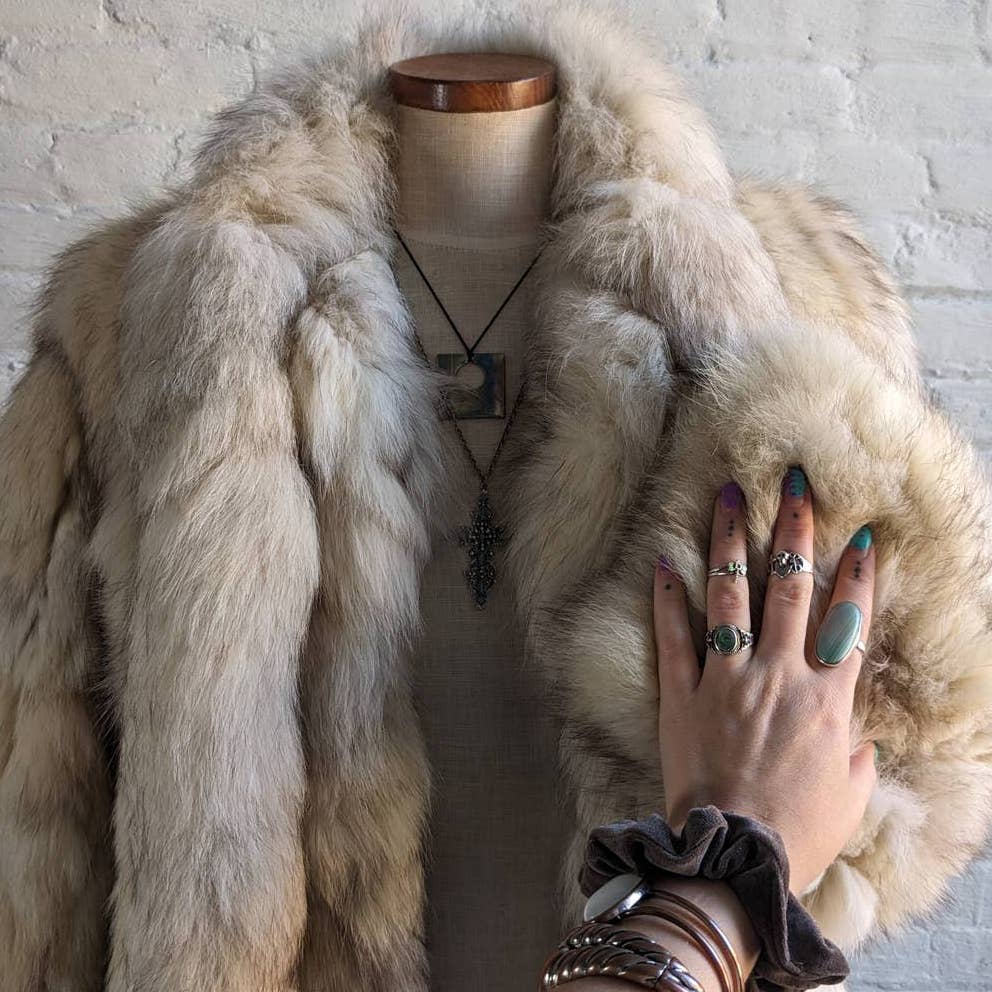 60s 70s Vintage Fluffy Furry Genuine Fox Fur Oversize Jacket Fox Tail Scarf Coat