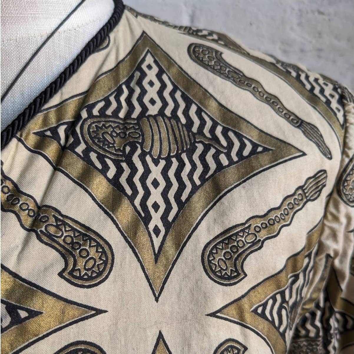 Vintage Japanese Kimono Duster Psychedelic Flared 70s style Shacket House Coat