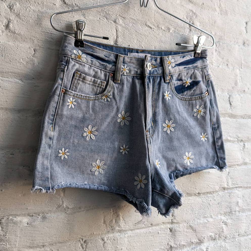 Retro Embroidered Distressed Denim Shorts Daisy Dukes Boho Floral Jean Cutoffs