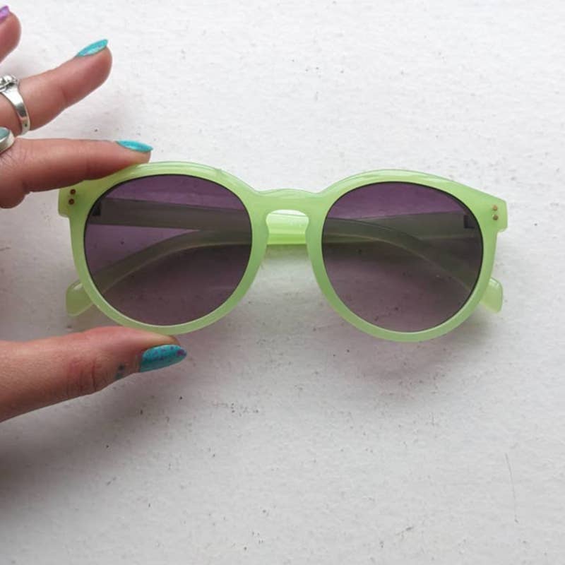 Y2K Funky Festival Retro 70s style Wayfarer Sunglasses Mint Green Sunnies Shades